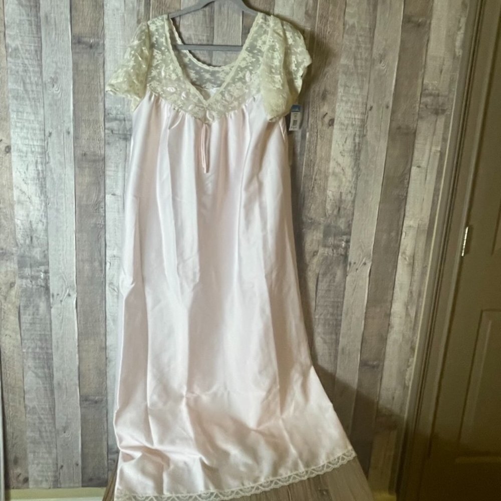 Vintage Corhan Nightgown Long Satin Sweep Pink White Chantilly Lace